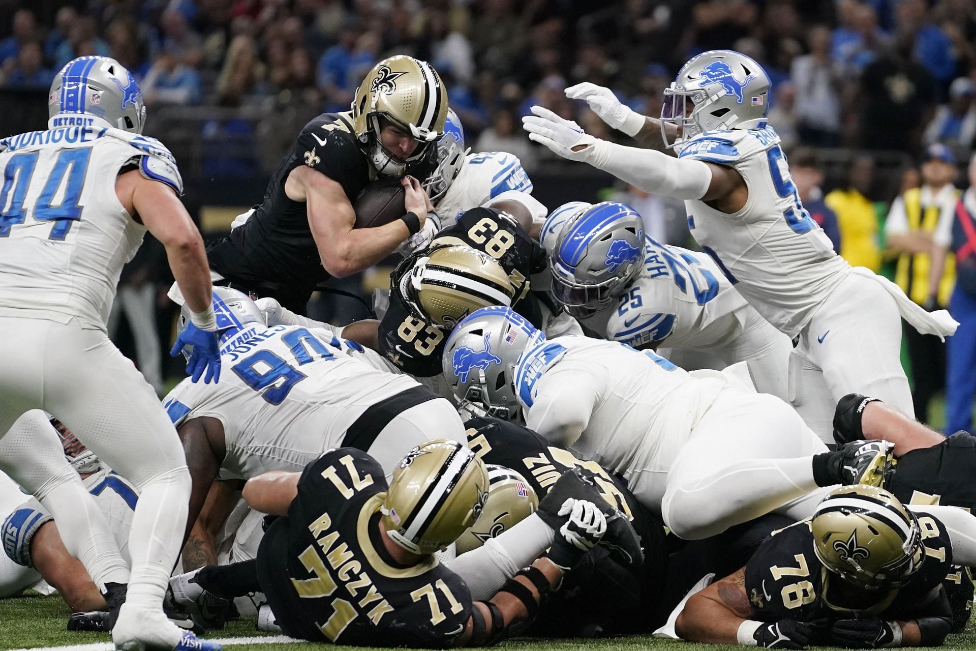 Is Taysom Hill a good fantasy pick in Week 15?